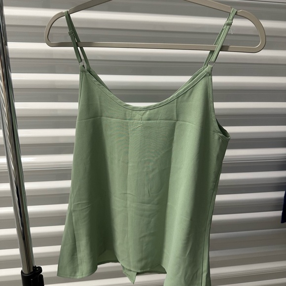 Green button tank - Picture 3 of 3